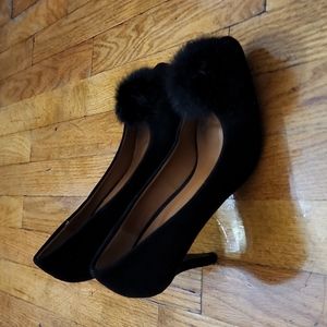 Forever Black heels in color black. Size 6